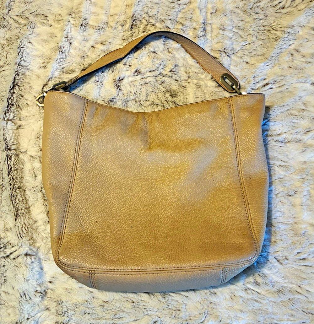 Michael Kors Cream Pebbled Shoulder Bag Silver Hardware Zip